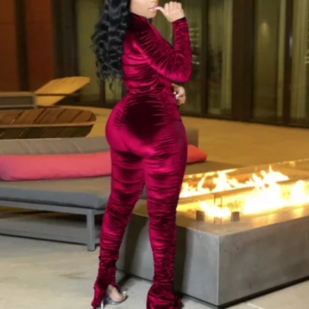 2 piece track suit/FINAL SALE.. PRICE IS FIRM… - Picture 4 of 7